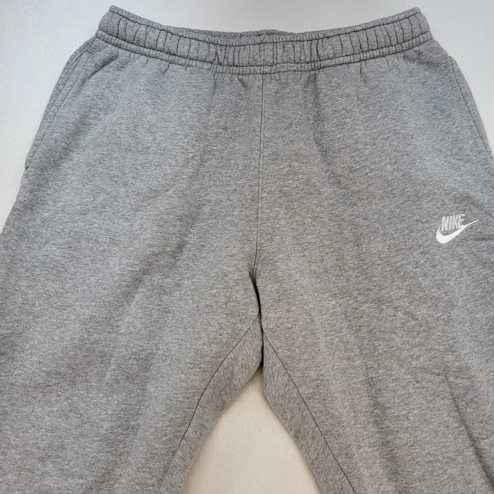 Nike Joggers Mens Large Gray Sportswear Club Fleece Tapered Sweatpants